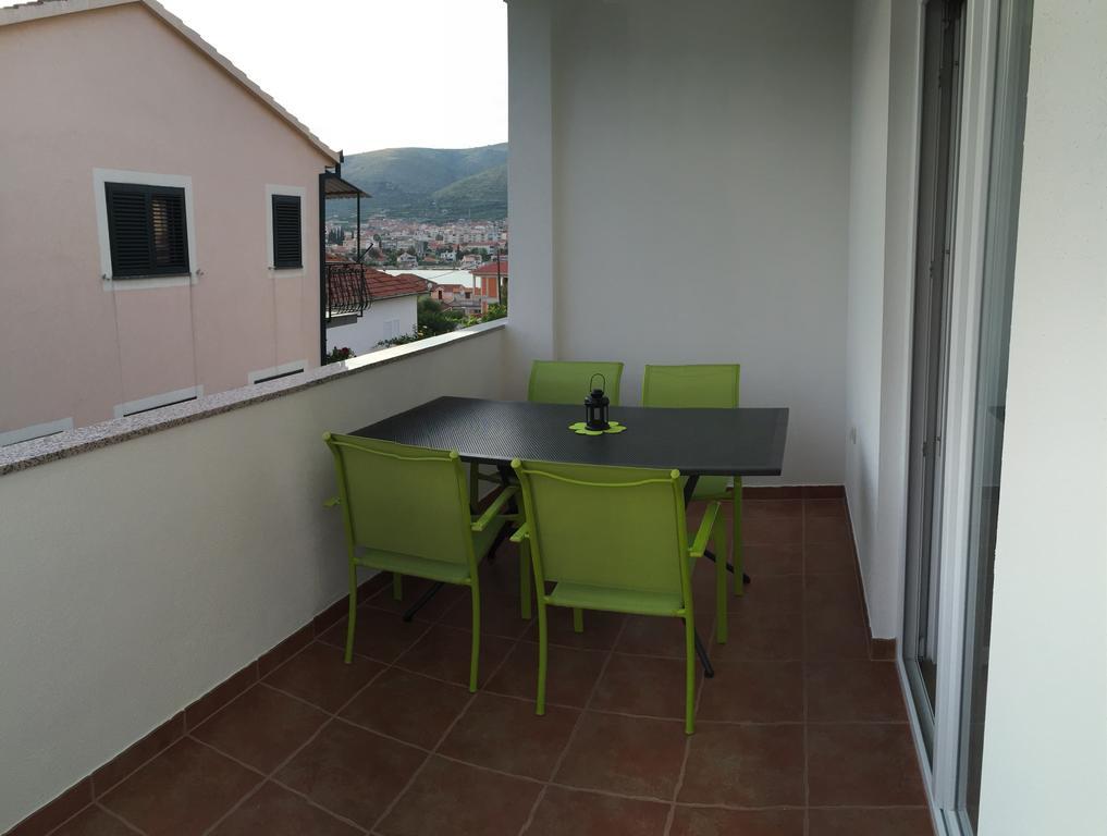 Apartment Ive Трогир Стая снимка