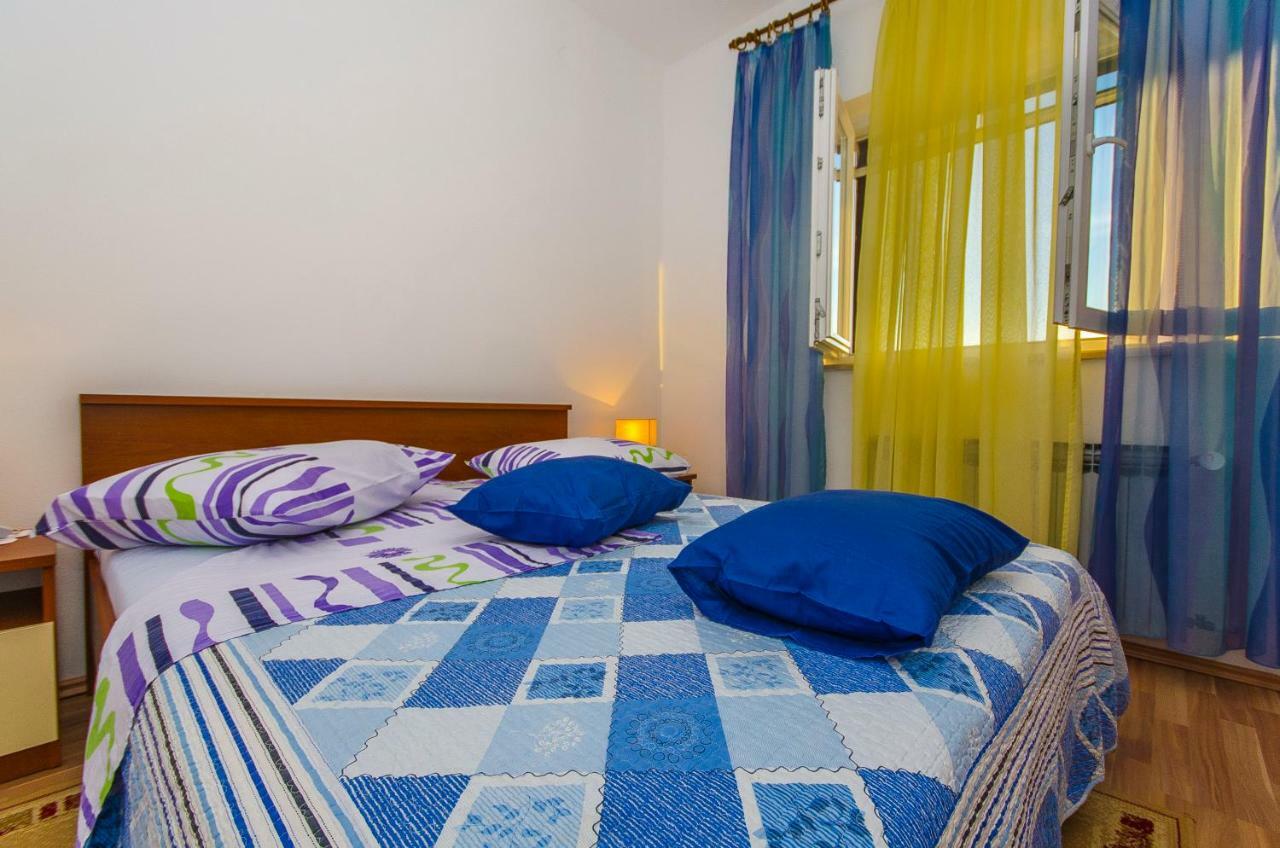 Apartment Ive Трогир Екстериор снимка