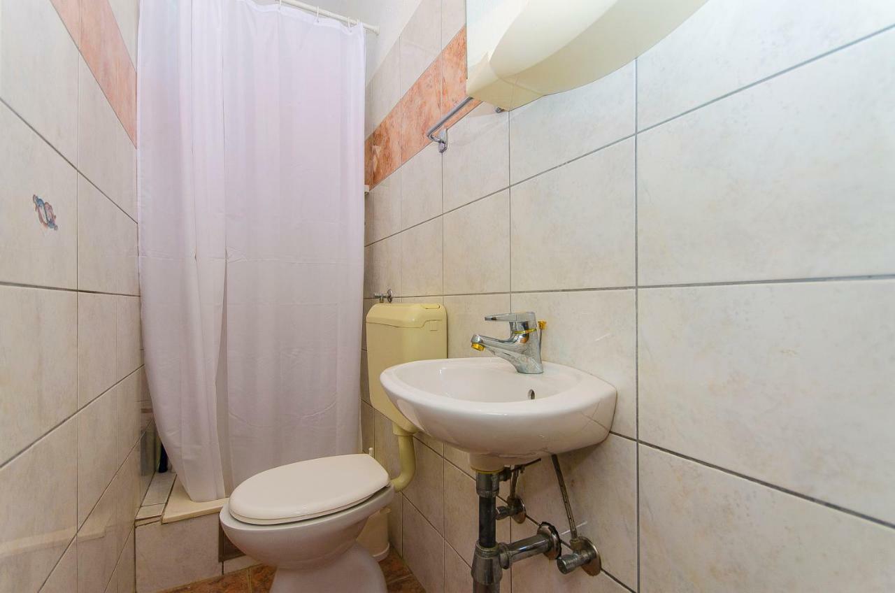 Apartment Ive Трогир Екстериор снимка
