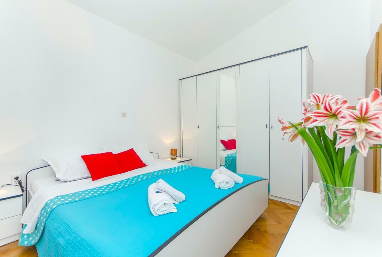 Apartment Ive Трогир Екстериор снимка