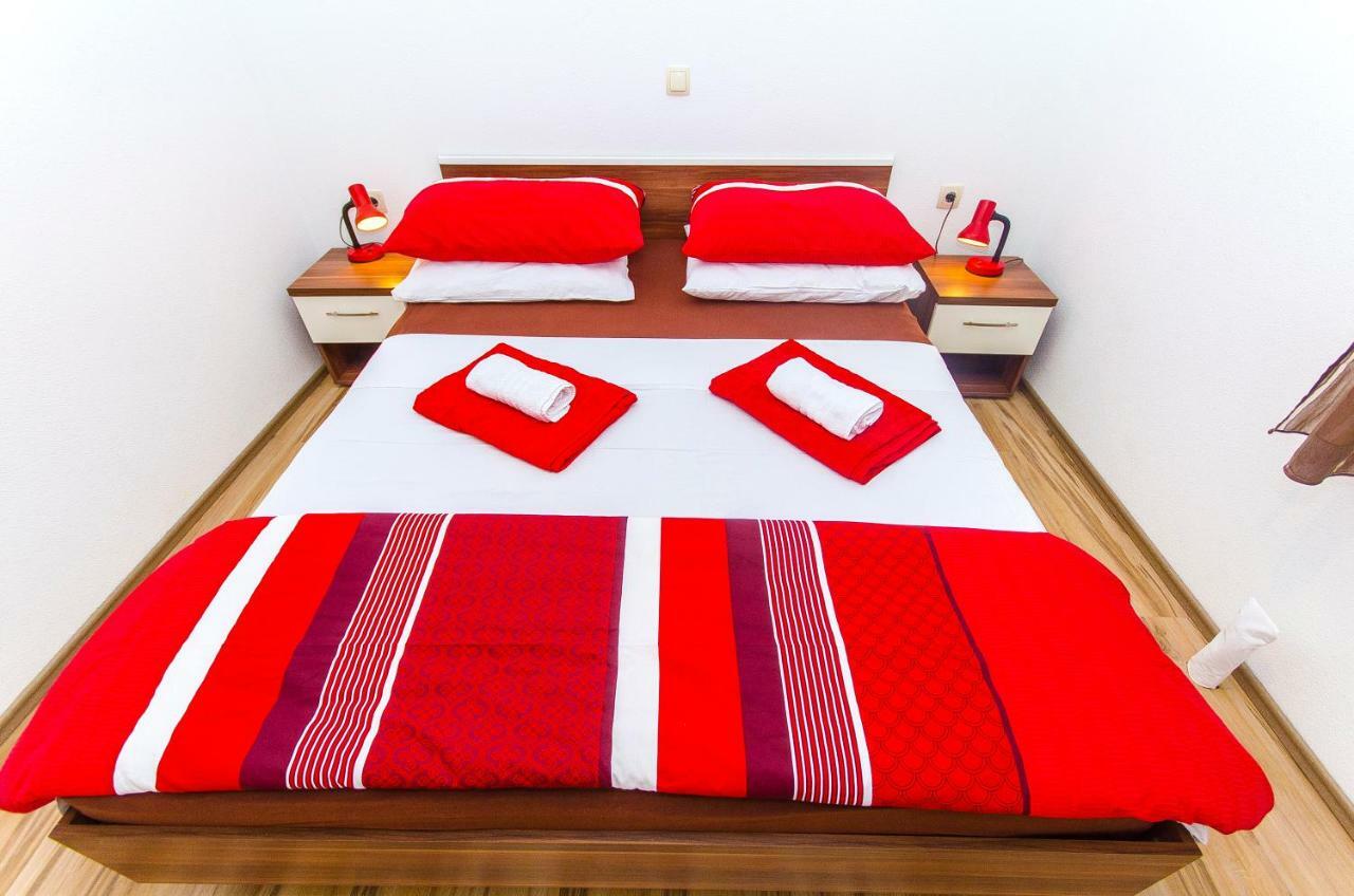 Apartment Ive Трогир Екстериор снимка