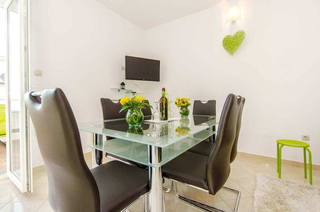 Apartment Ive Трогир Екстериор снимка